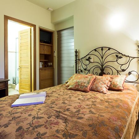 Elia Junior Suite In Epidavros With Shared Pool Nea Epidavros Esterno foto