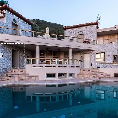 Elia Junior Suite In Epidavros With Shared Pool Nea Epidavros Esterno foto