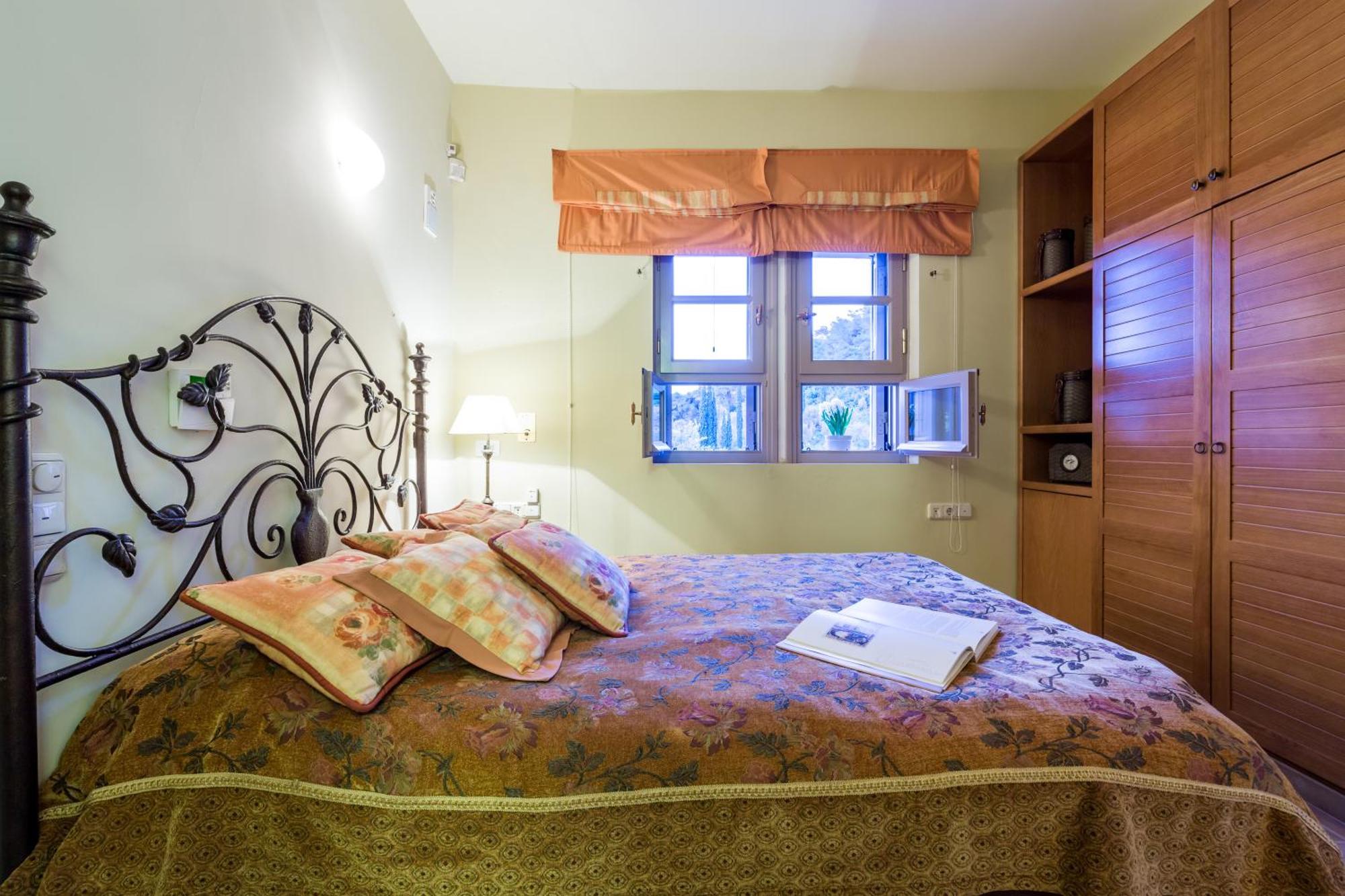 Elia Junior Suite In Epidavros With Shared Pool Nea Epidavros Esterno foto