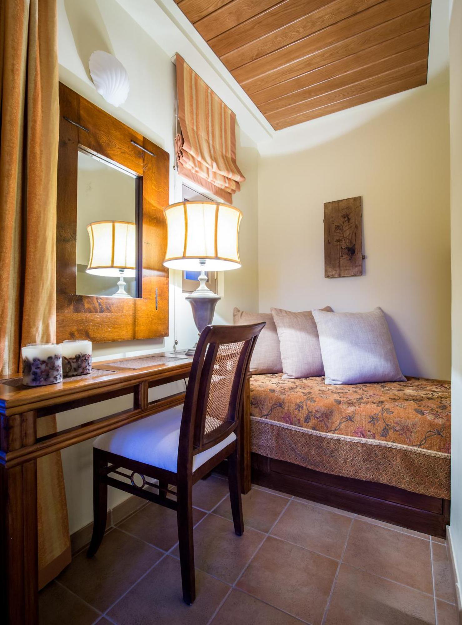 Elia Junior Suite In Epidavros With Shared Pool Nea Epidavros Esterno foto